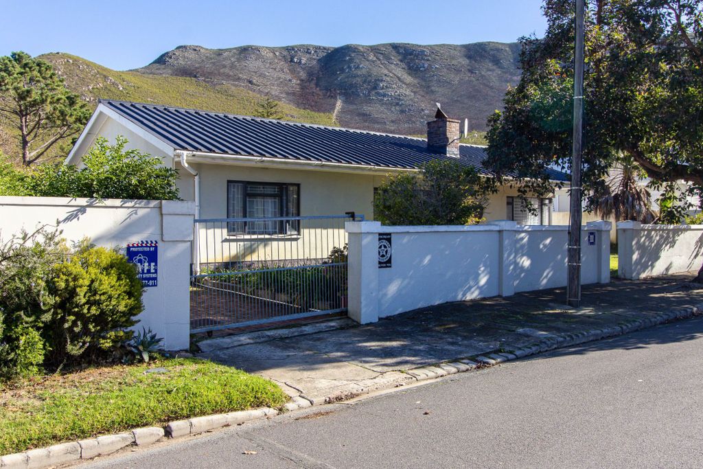 Property photo 2 of 39 Hf1700850