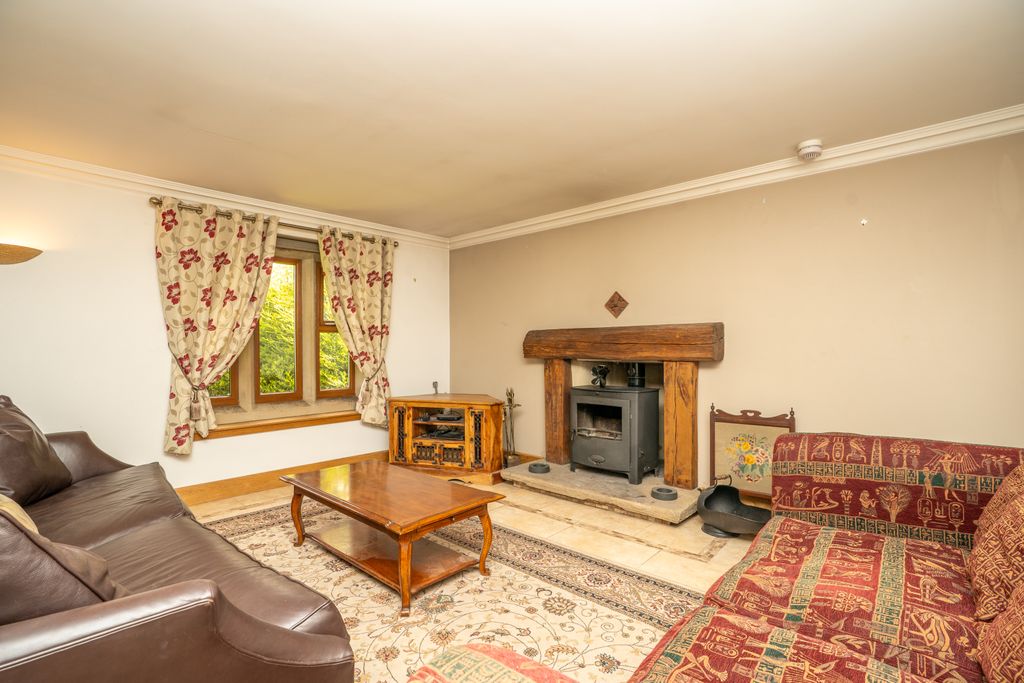 Additional image 6 of 6 bed detached house for saleWild Grove, Pudsey LS28