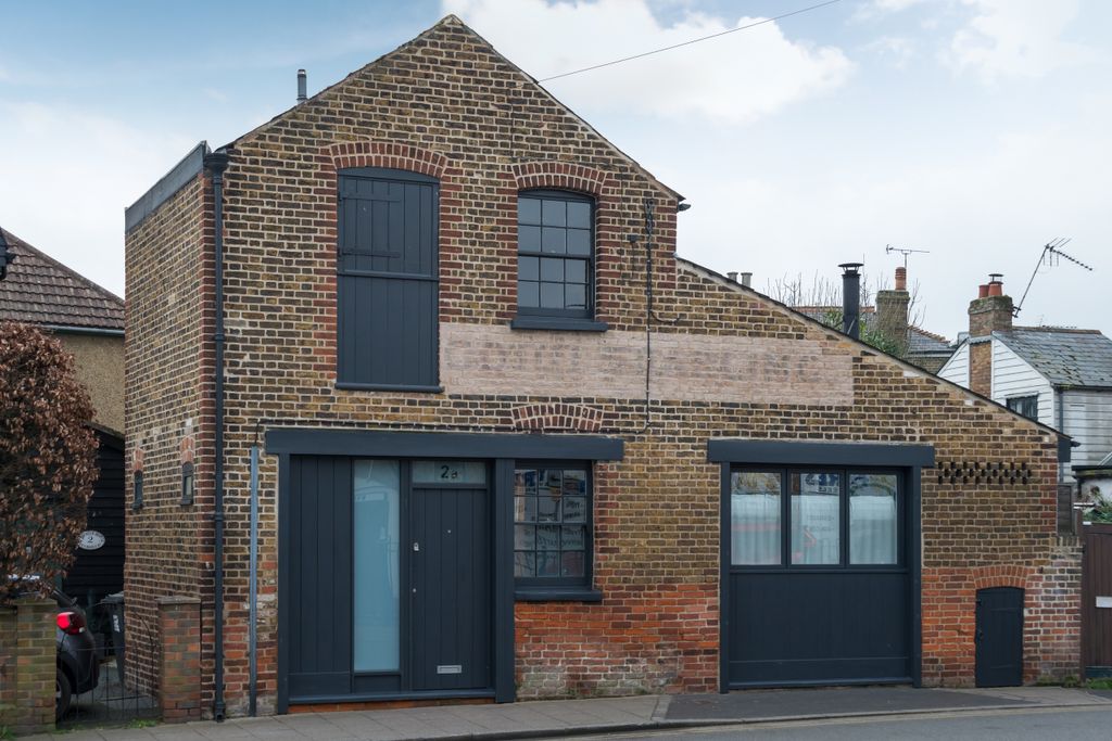 Property photo 1 of 16 Front Elevation