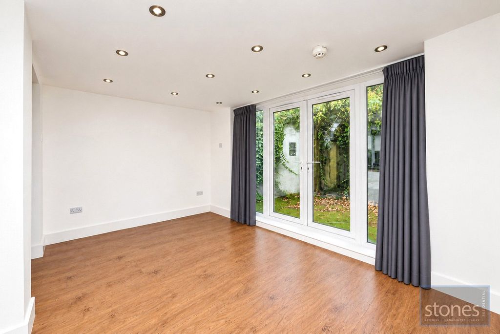 Property photo 1 of 16 Picture No. 03