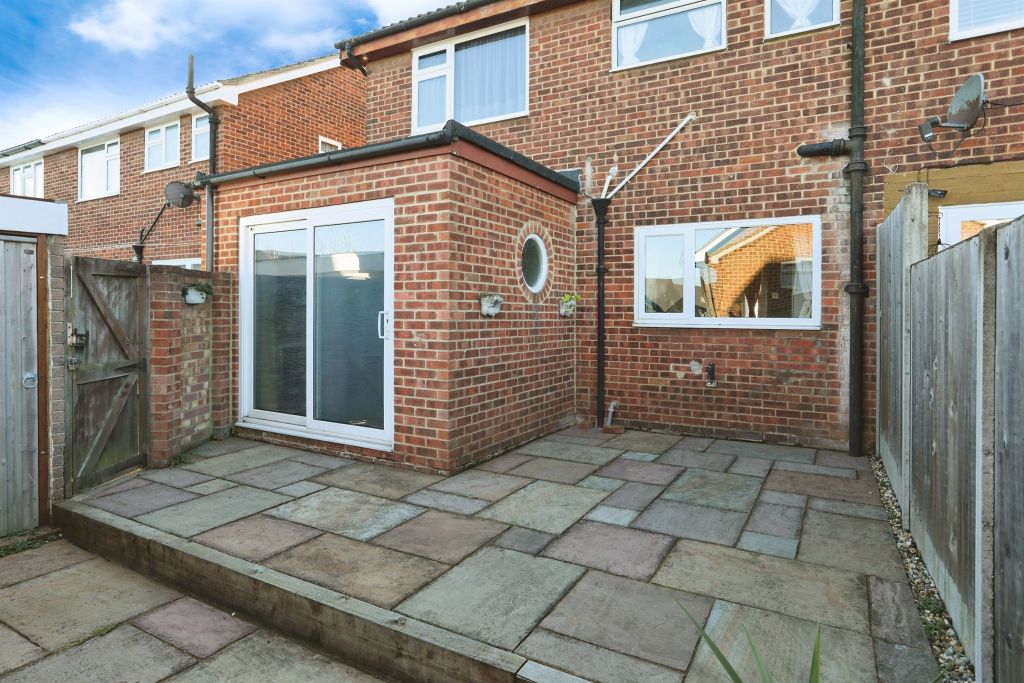 Property photo 2 of 17