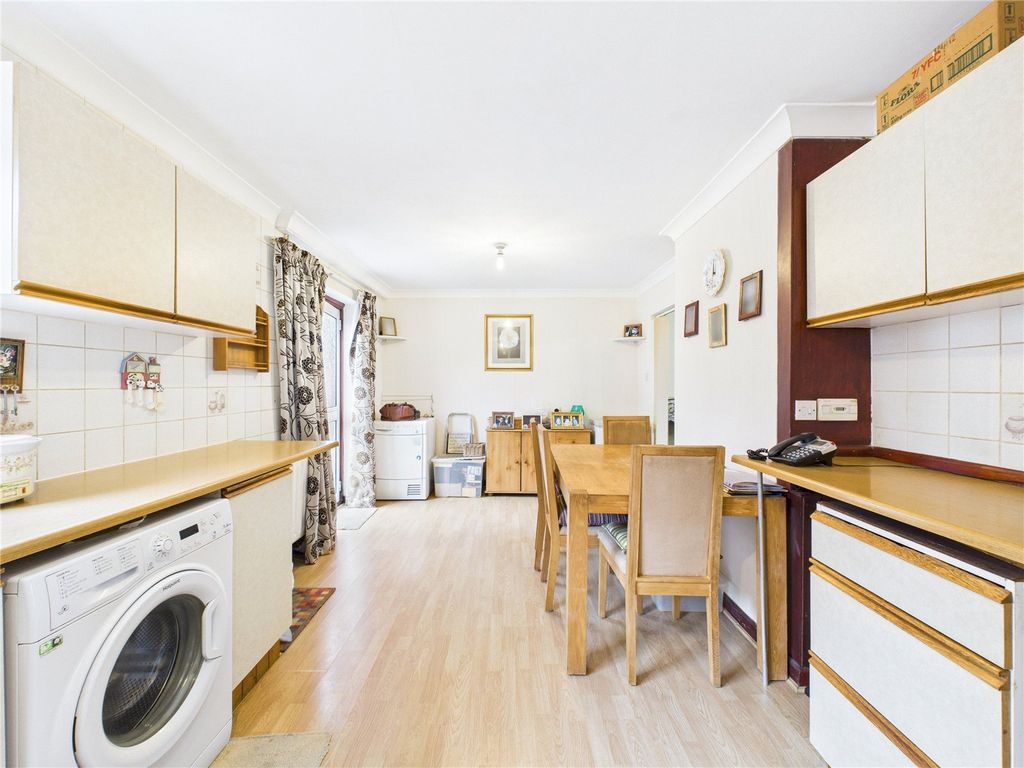 Property photo 3 of 20 Picture No. 18