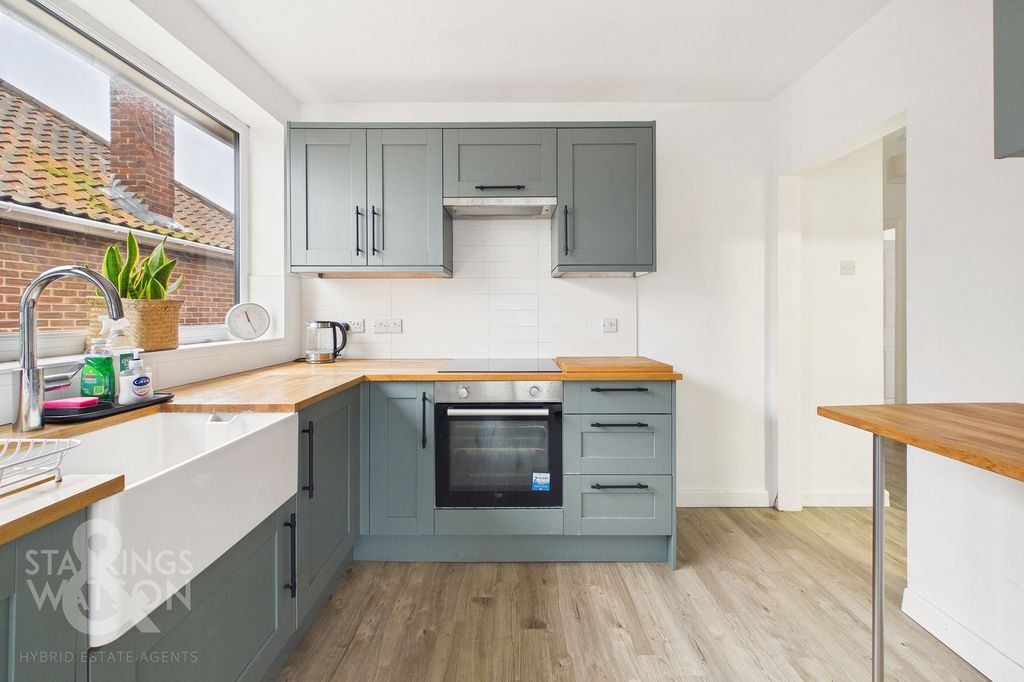 Property photo 3 of 29