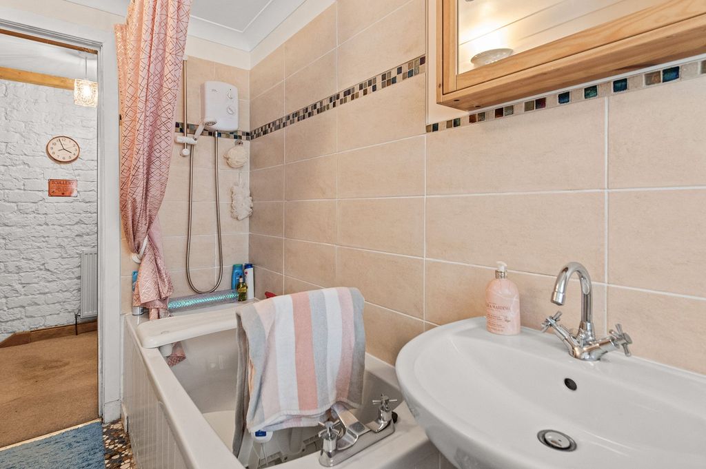Additional image 13 of 2 bed flat for saleSea Yetts, Blackness EH49