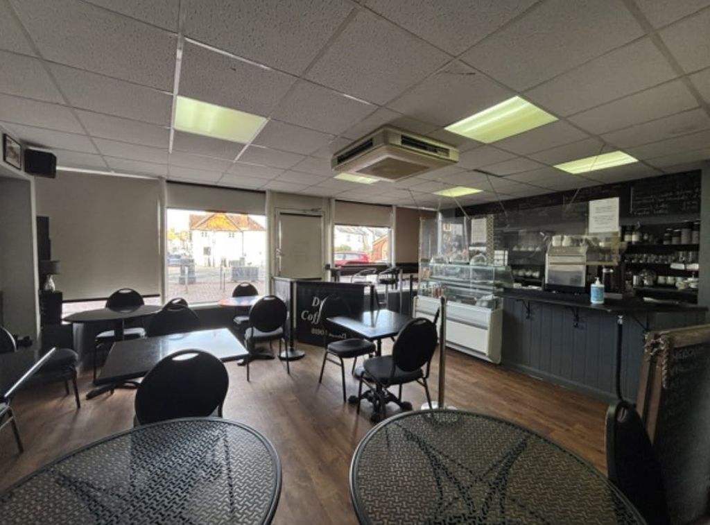 Property photo 3 of 7 Market House