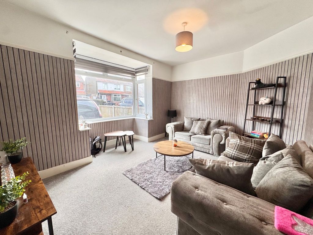 Property photo 2 of 9 Picture 2