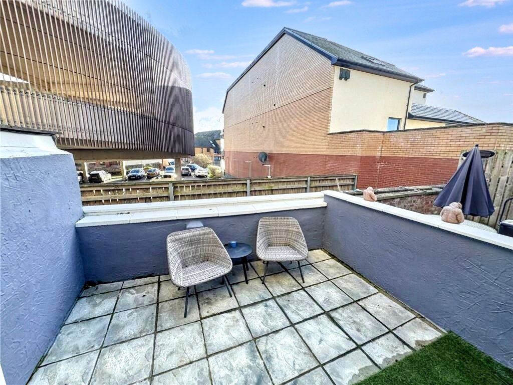 Property photo 3 of 8