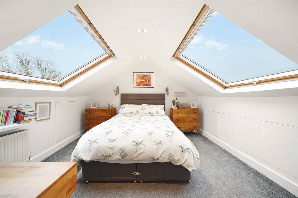 Property photo 1 of 19 Picture No. 22