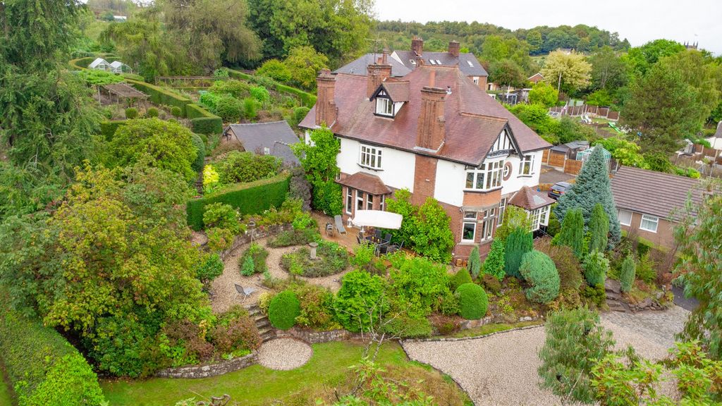 Property photo 1 of 50