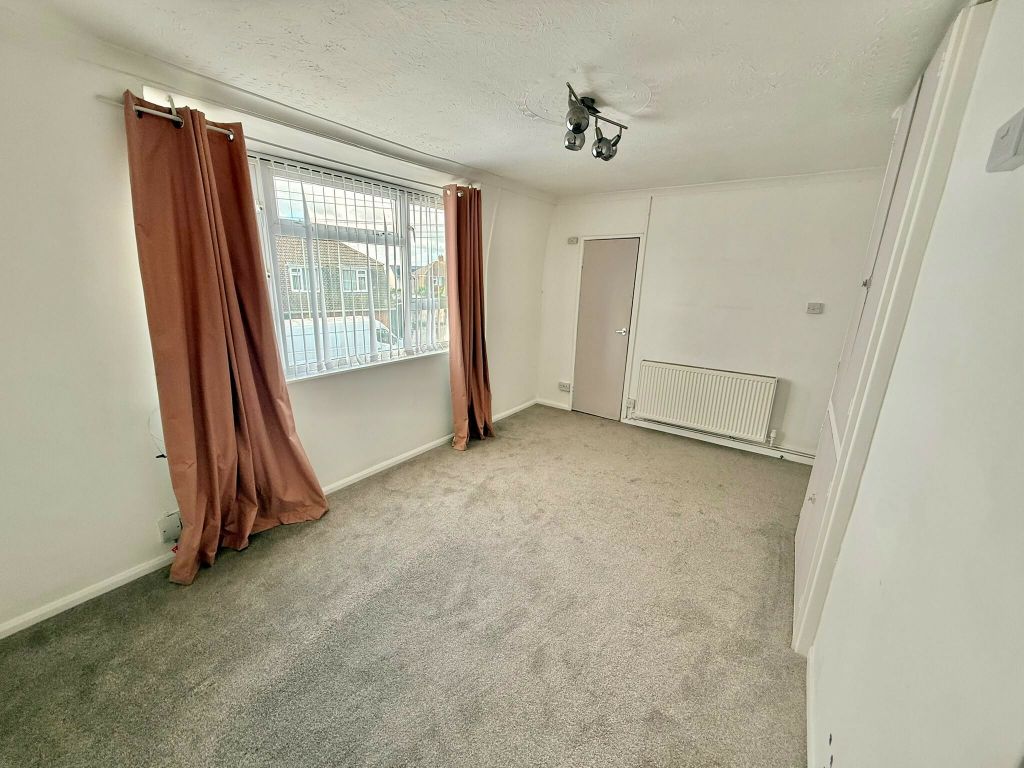 Property photo 3 of 24