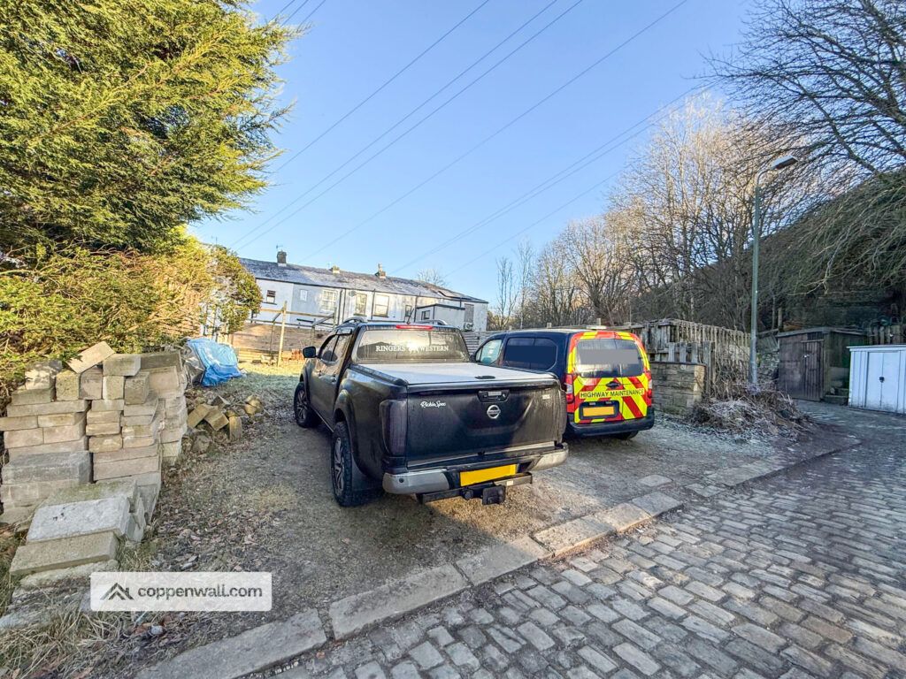 Property photo 3 of 9