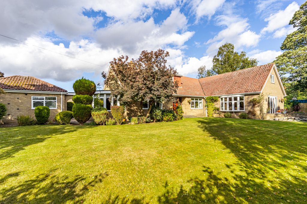 Property photo 3 of 32