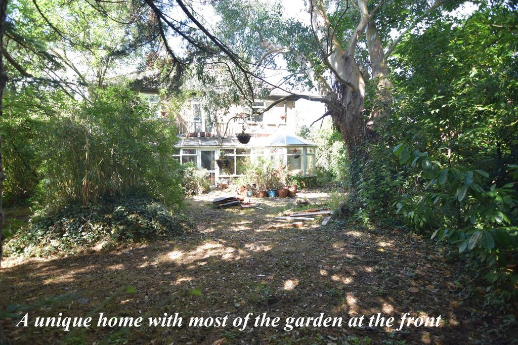 Property photo 3 of 19