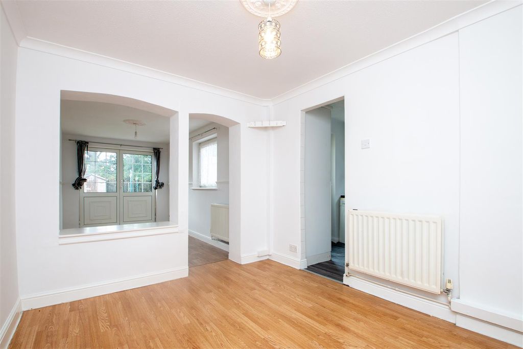Property photo 3 of 17 123Cott1_1.Jpg