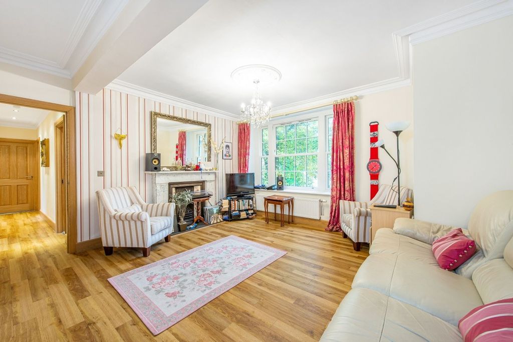 Property photo 3 of 14 31457_Kfh_Sjw_25_Rob