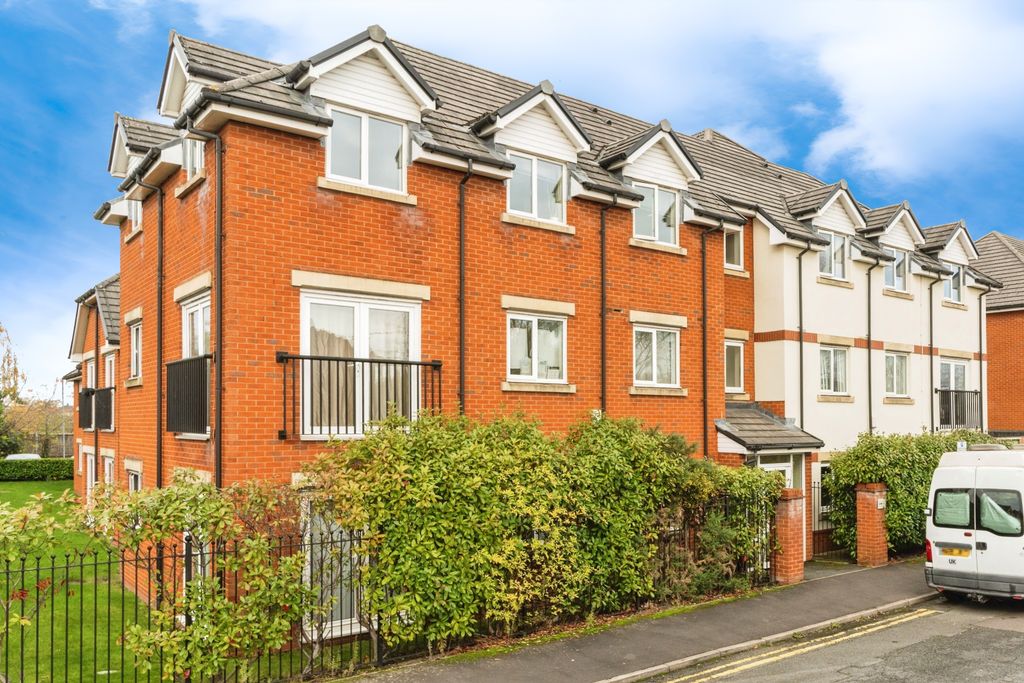 Property photo 1 of 15