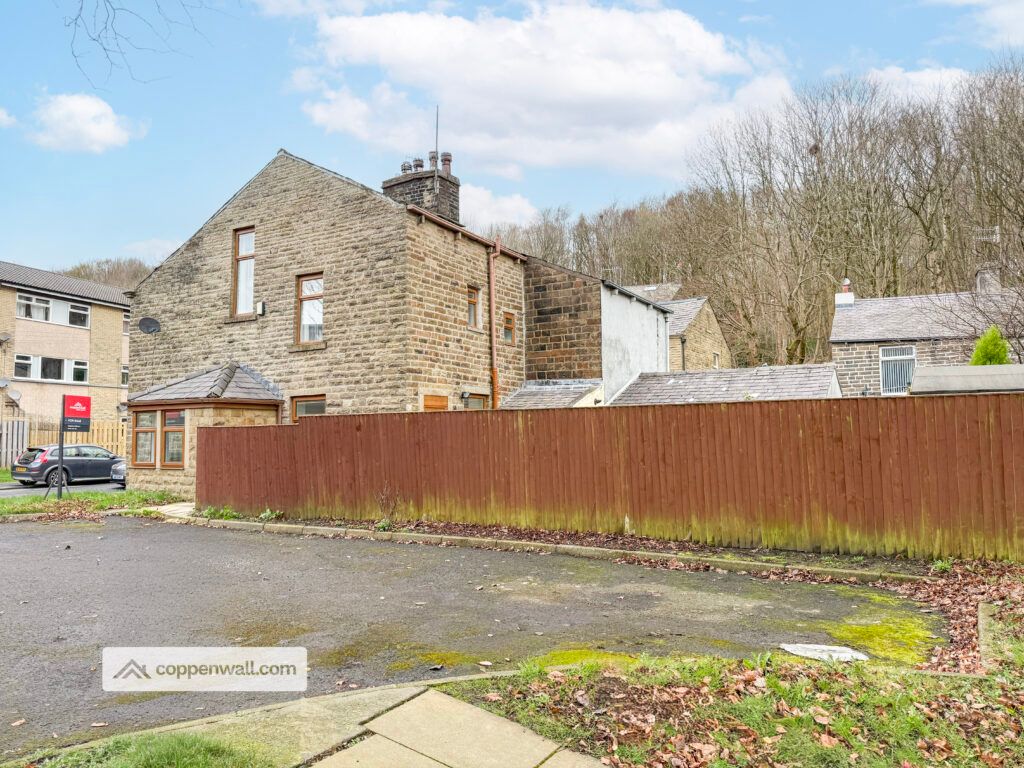 Property photo 2 of 30