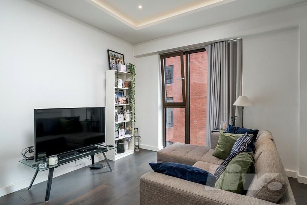 Property photo 3 of 10 Photo 6