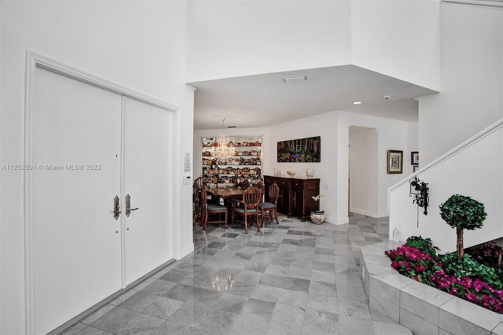 Property photo 2 of 37 <Alttext/>