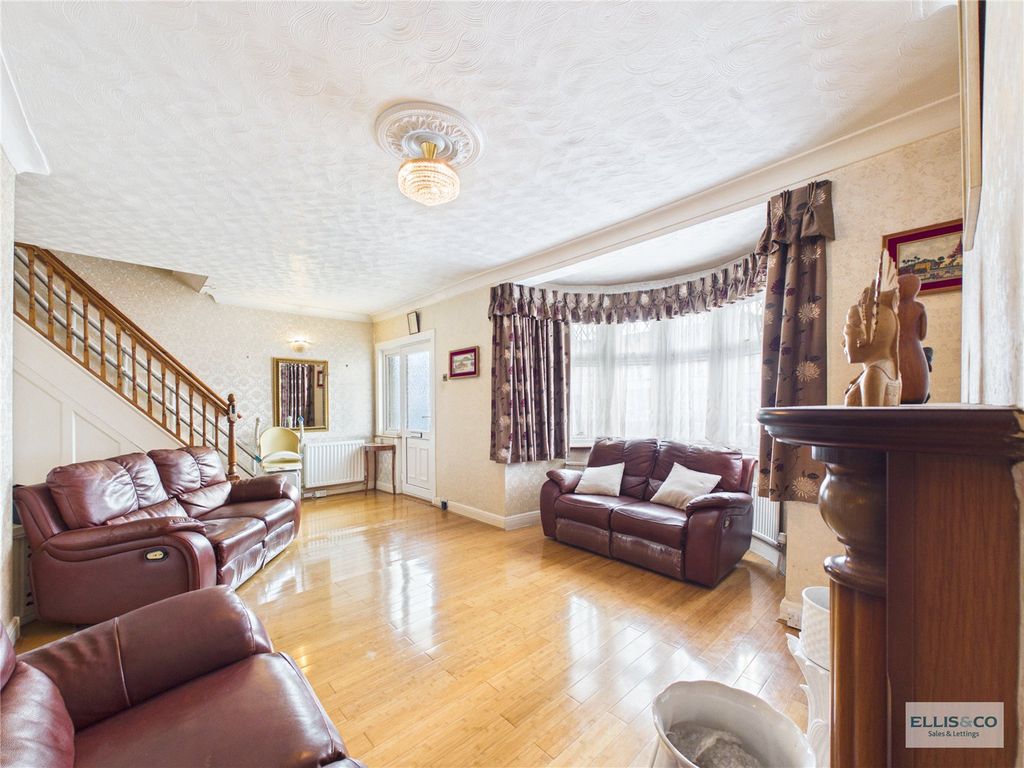 Property photo 3 of 26 Picture No. 06