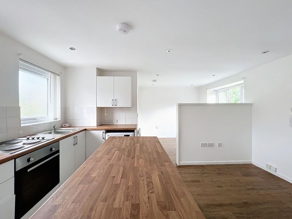 Property photo 1 of 14 Kitchen Area