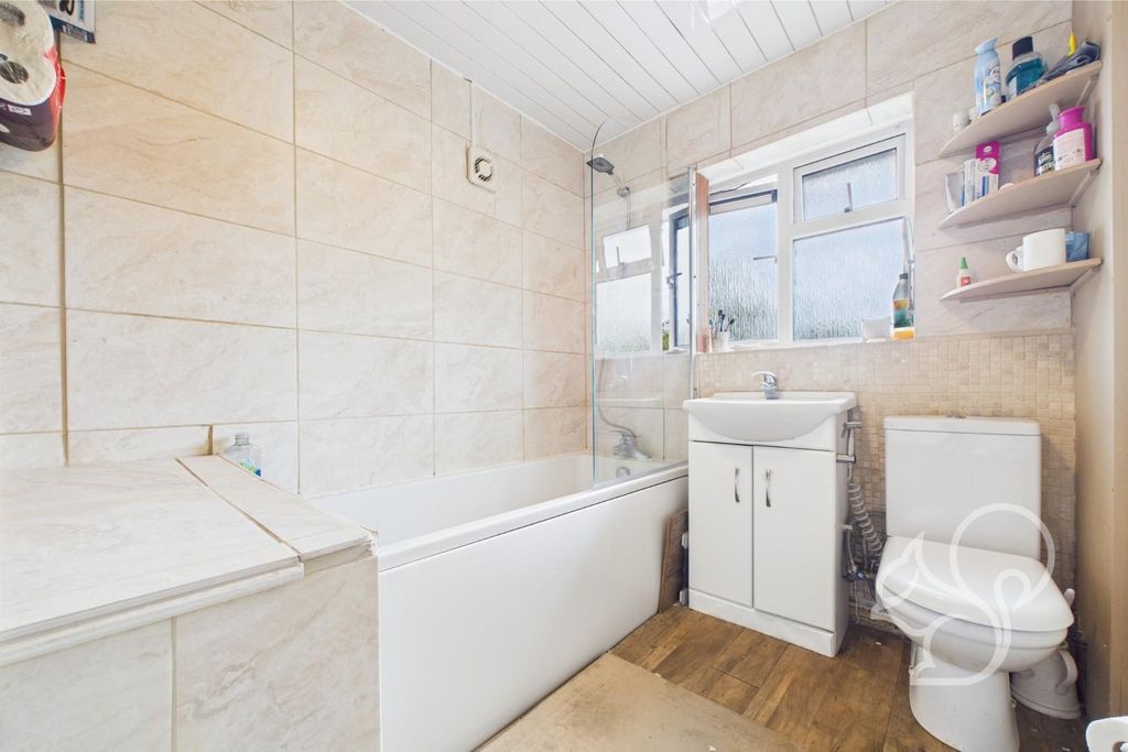 Property photo 3 of 34 Cam01659G0-Pr0459-Still015.Jpg