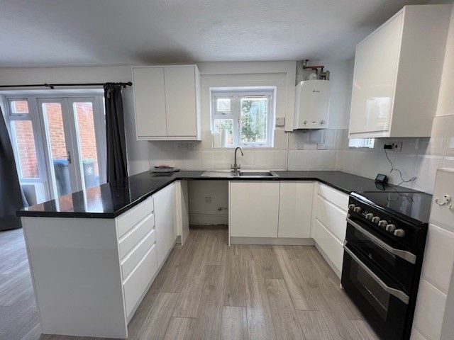 Property photo 3 of 19