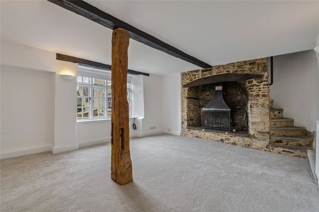 Property photo 1 of 24 Picture No. 05