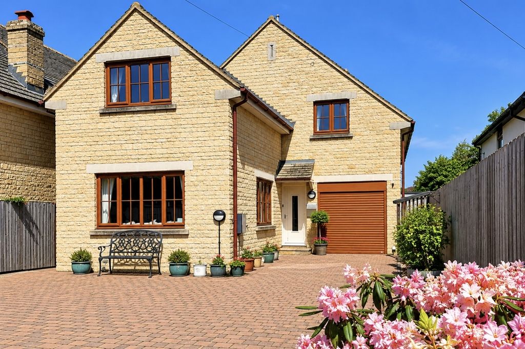 Property photo 1 of 27 C9Cccebf-2464-4C7E-B731-7C254F1A88B7