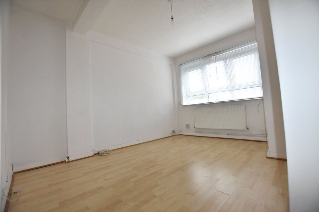 Property photo 3 of 11 Picture No. 29