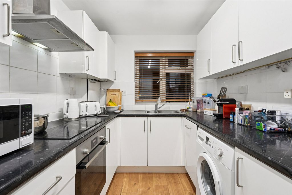 Property photo 3 of 7 Picture No. 11