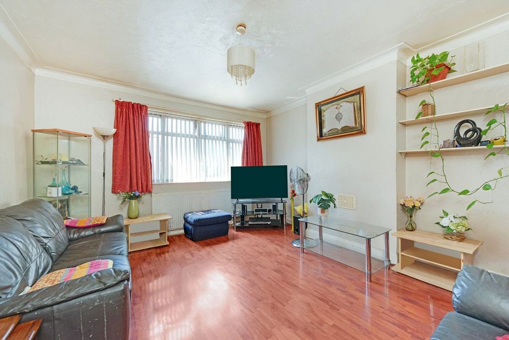 Property photo 2 of 5
