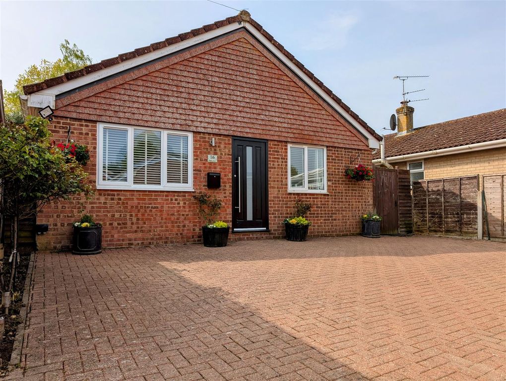 Property photo 1 of 15 External