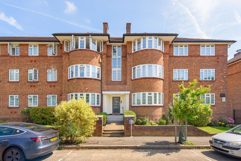 Property photo 1 of 9