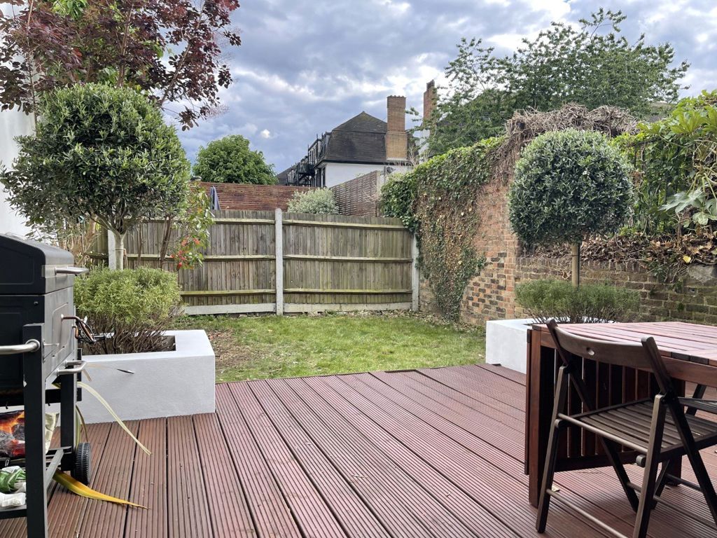 Property photo 3 of 11