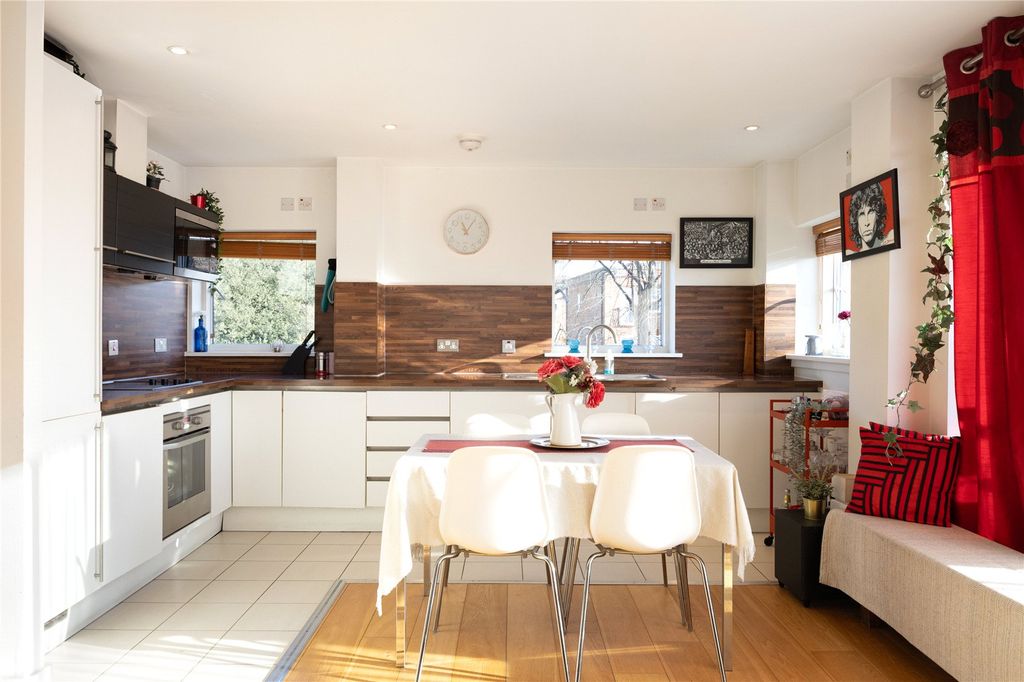 Property photo 2 of 10 Picture No. 01