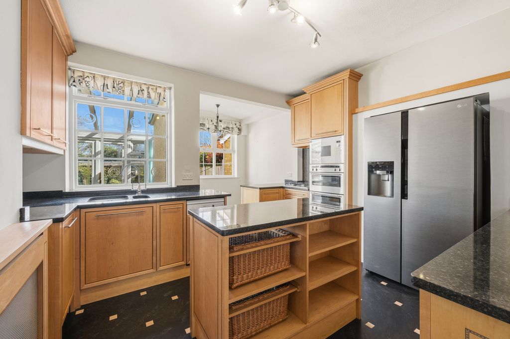 Property photo 3 of 15 Picture No. 03