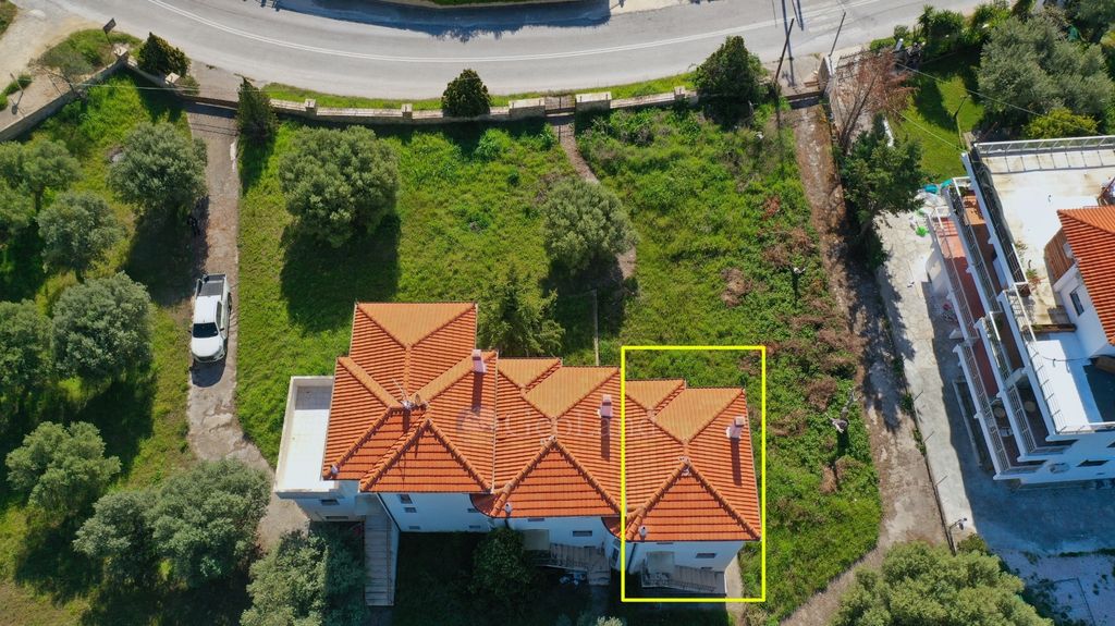 Property photo 2 of 25