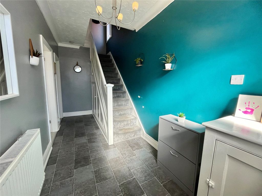 Property photo 2 of 12 Hallway