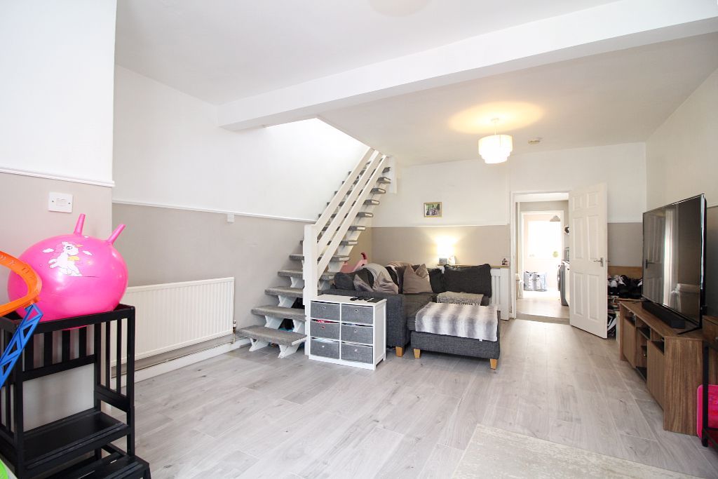 Property photo 2 of 10 Lounge/Diner