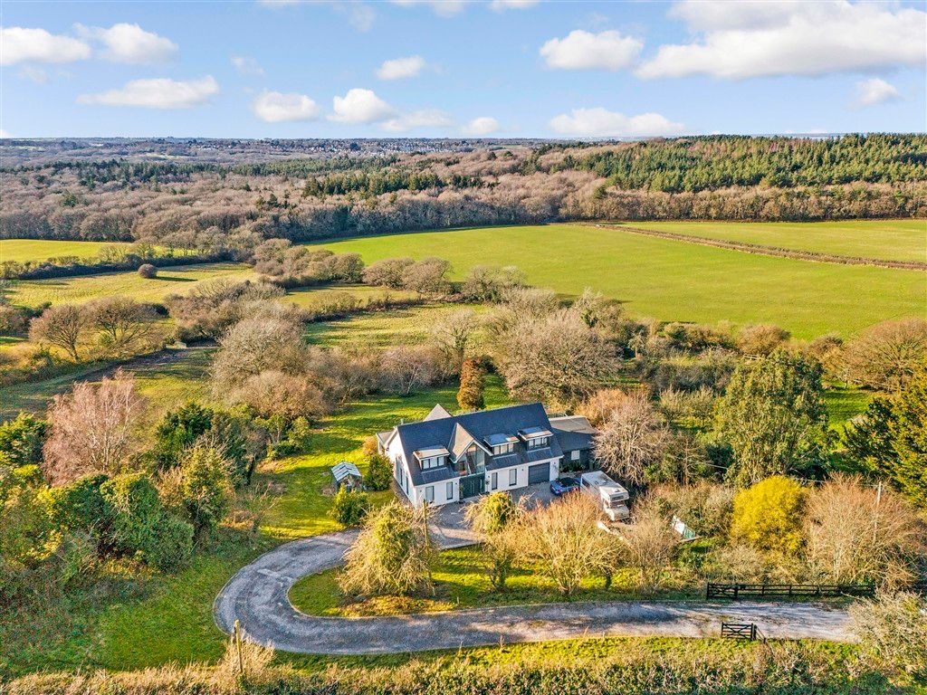 Property photo 2 of 21 Elevated Front*