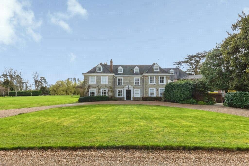 Property photo 1 of 27 External View