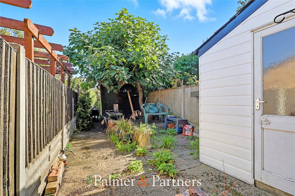 Property photo 3 of 23 Picture No. 08