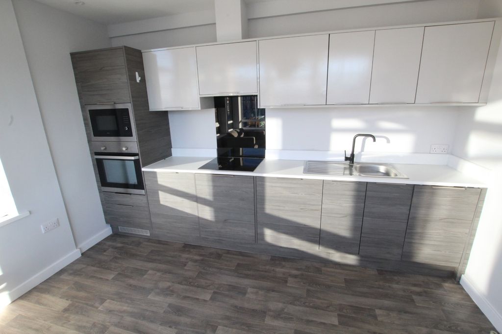 Property photo 3 of 5 Kitchen