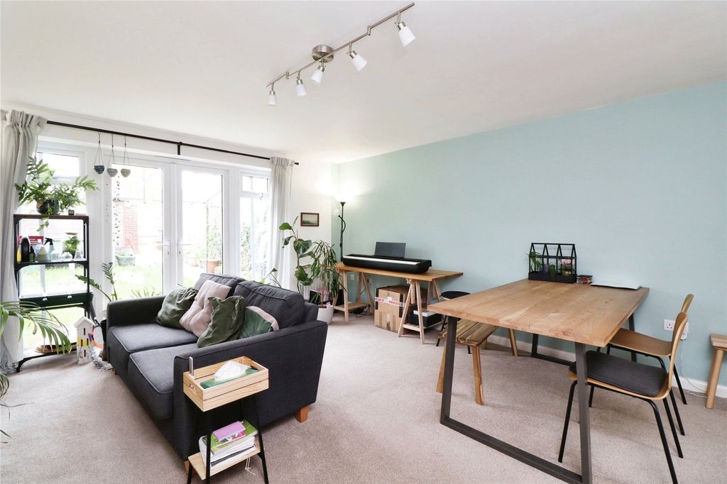 Property photo 2 of 14 Photography