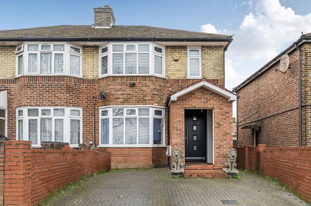 Property photo 1 of 9 Davidson Frost-Wellings, Dfw, Honeypot Lane, Front