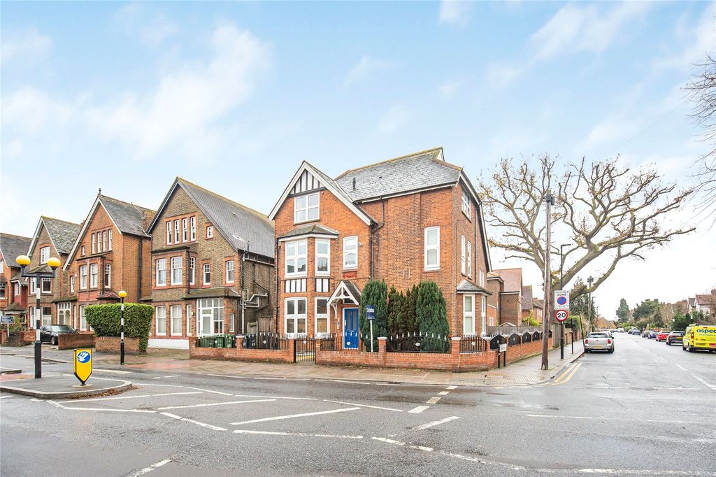 Property photo 3 of 13 Picture No. 14