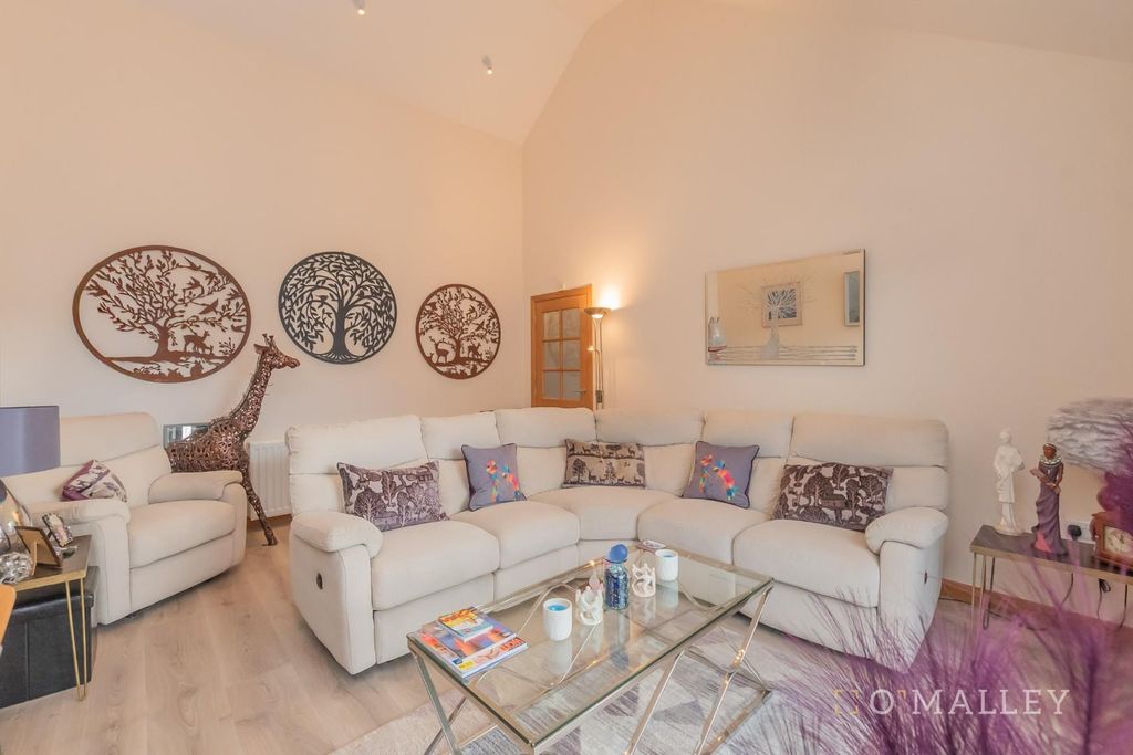 Property photo 3 of 20 Living Room