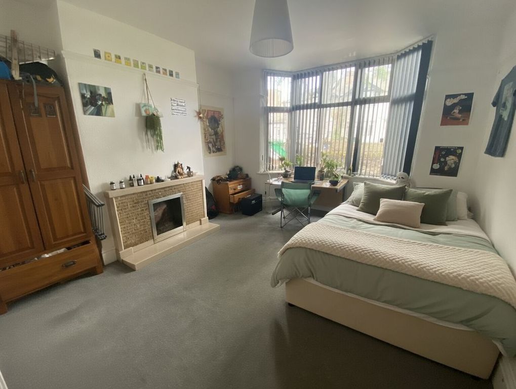 Property photo 2 of 8 Photo 12