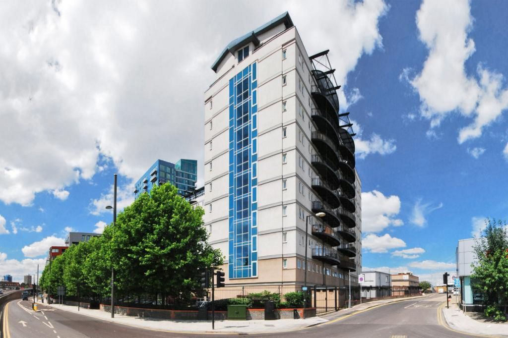 Property photo 1 of 8